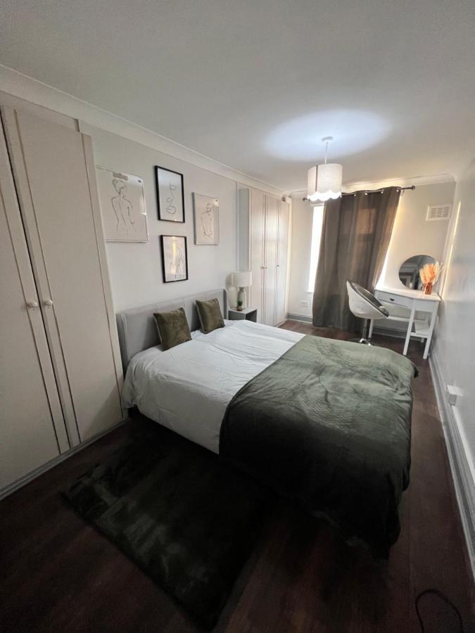 Dalston 1 Bedroom Flat London Bagian luar foto