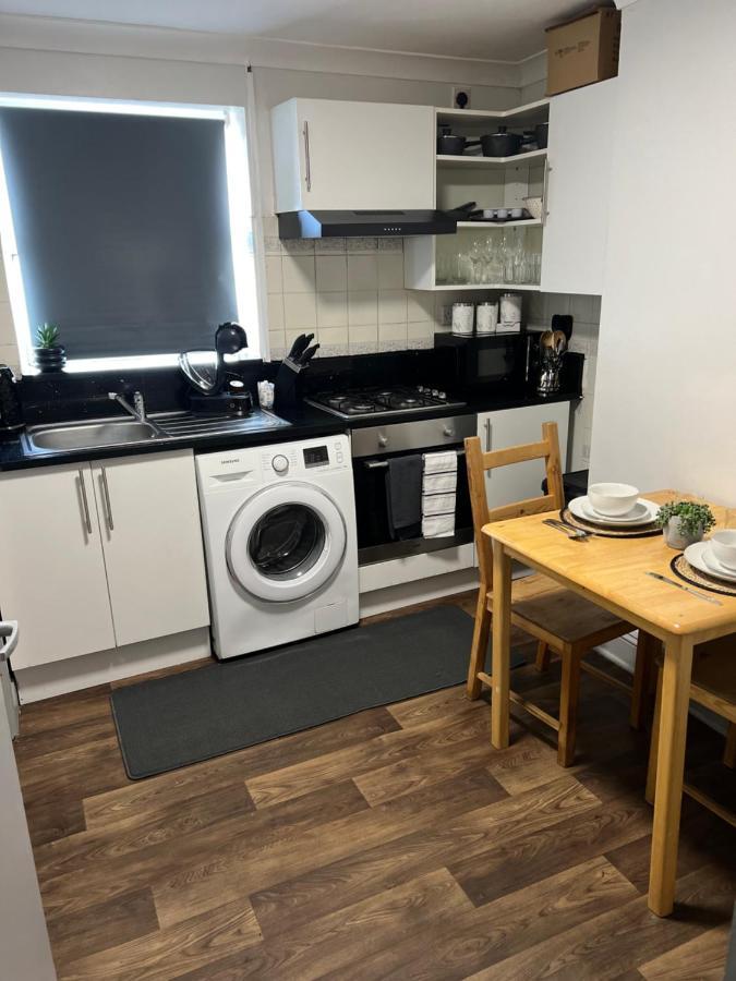 Dalston 1 Bedroom Flat London Bagian luar foto